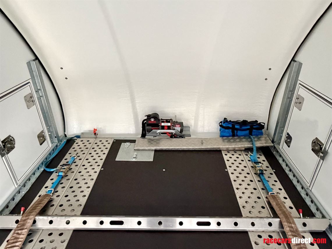 woodford-rl6000-enclosed-trailer-as-new