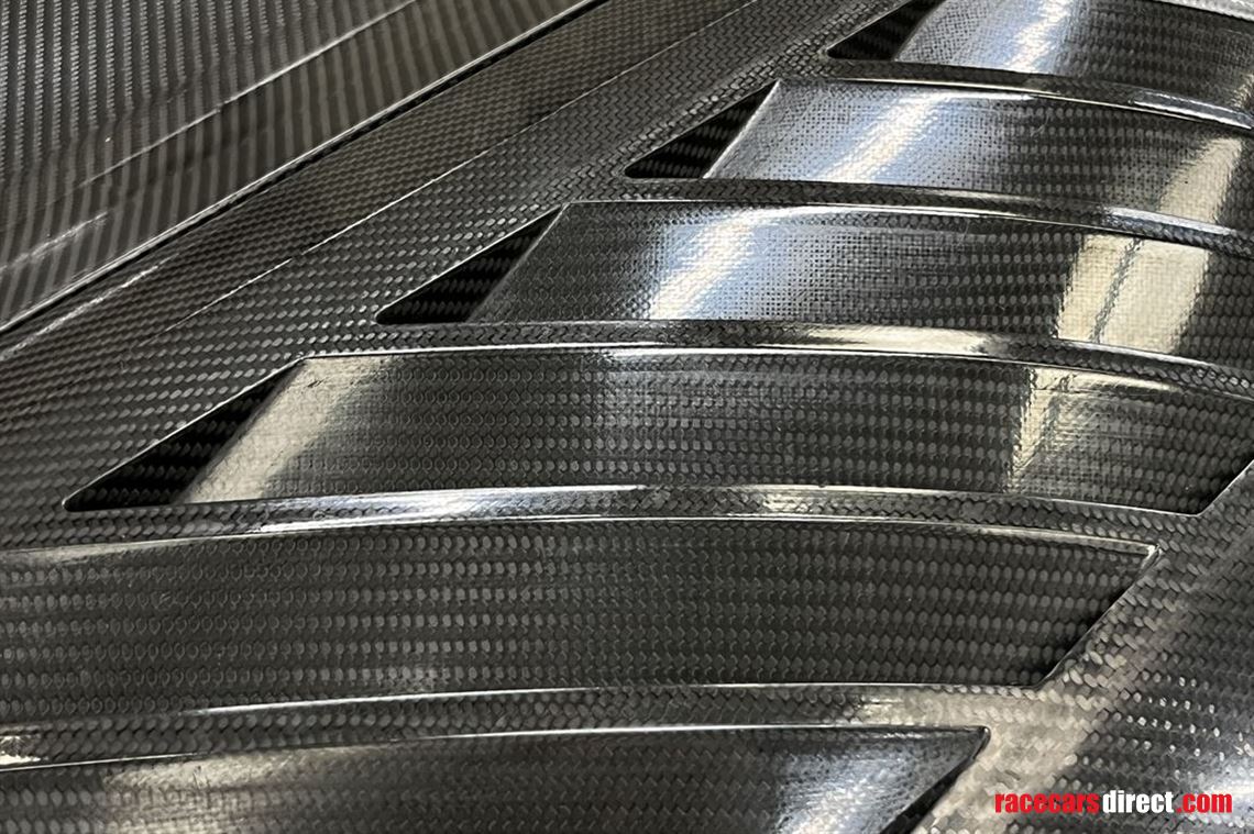 mercedes-benz-amg-gt3-evo