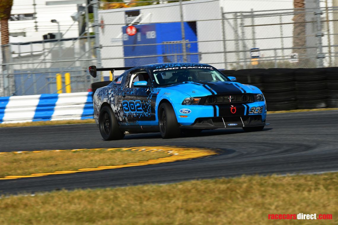 2012-ford-mustang-boss-302r1-multimatic-motor