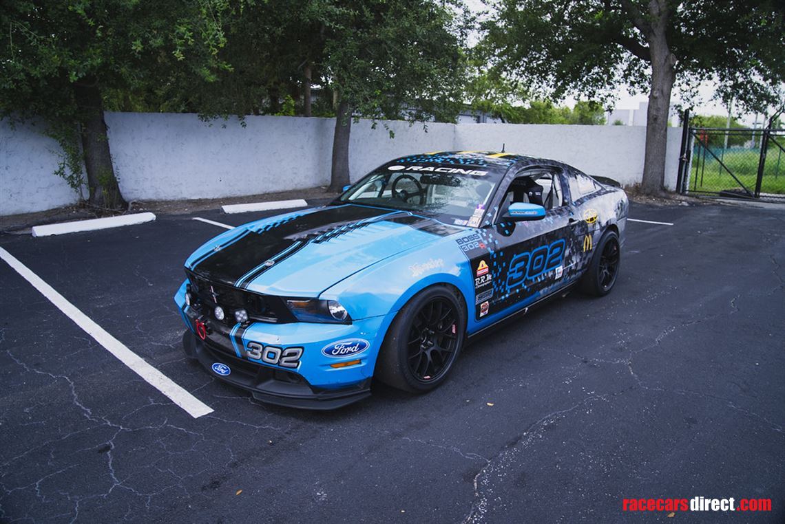 2012-ford-mustang-boss-302r1-multimatic-motor