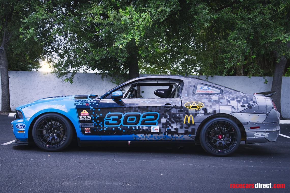 2012-ford-mustang-boss-302r1-multimatic-motor