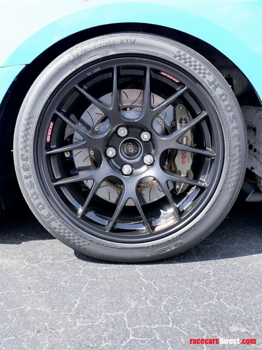 2012-ford-mustang-boss-302r1-multimatic-motor