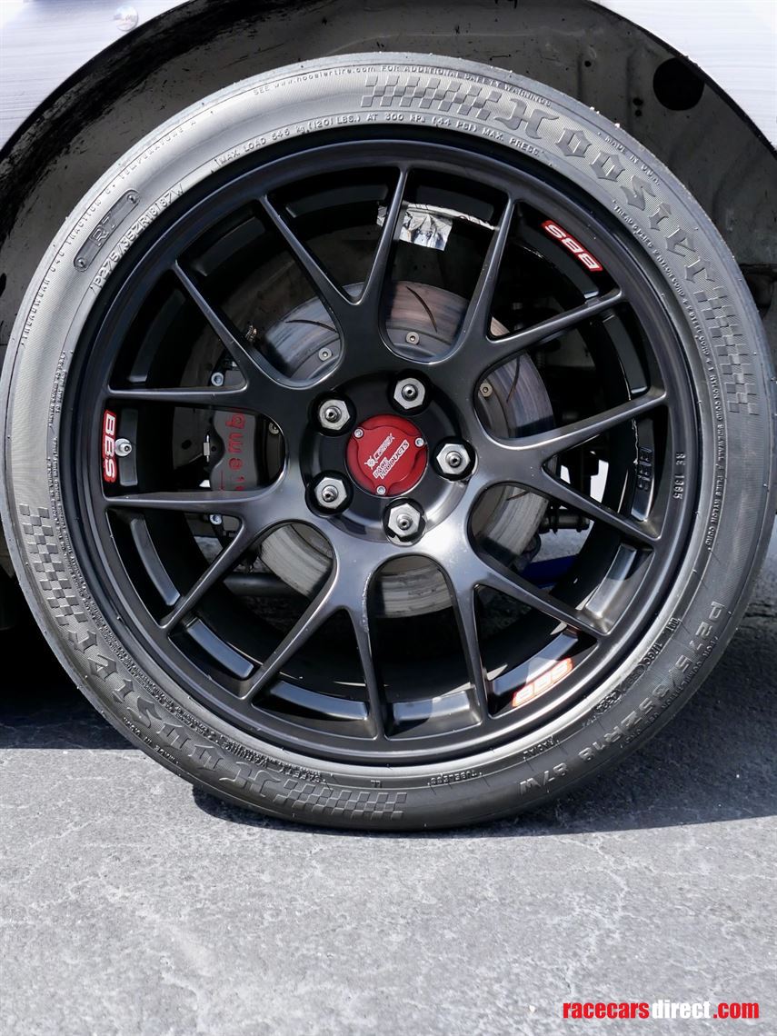 2012-ford-mustang-boss-302r1-multimatic-motor