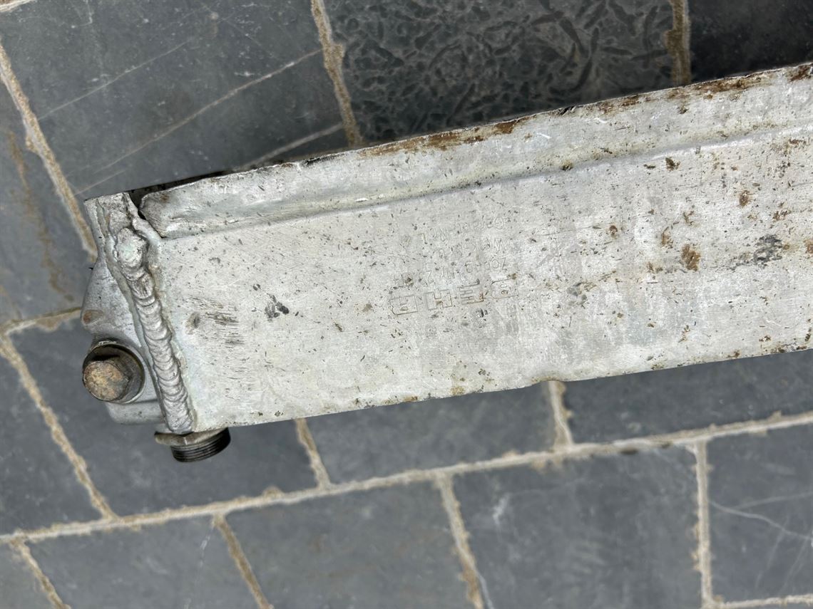 porsche-911-carrera-rsr-30-behr-front-oil-coo