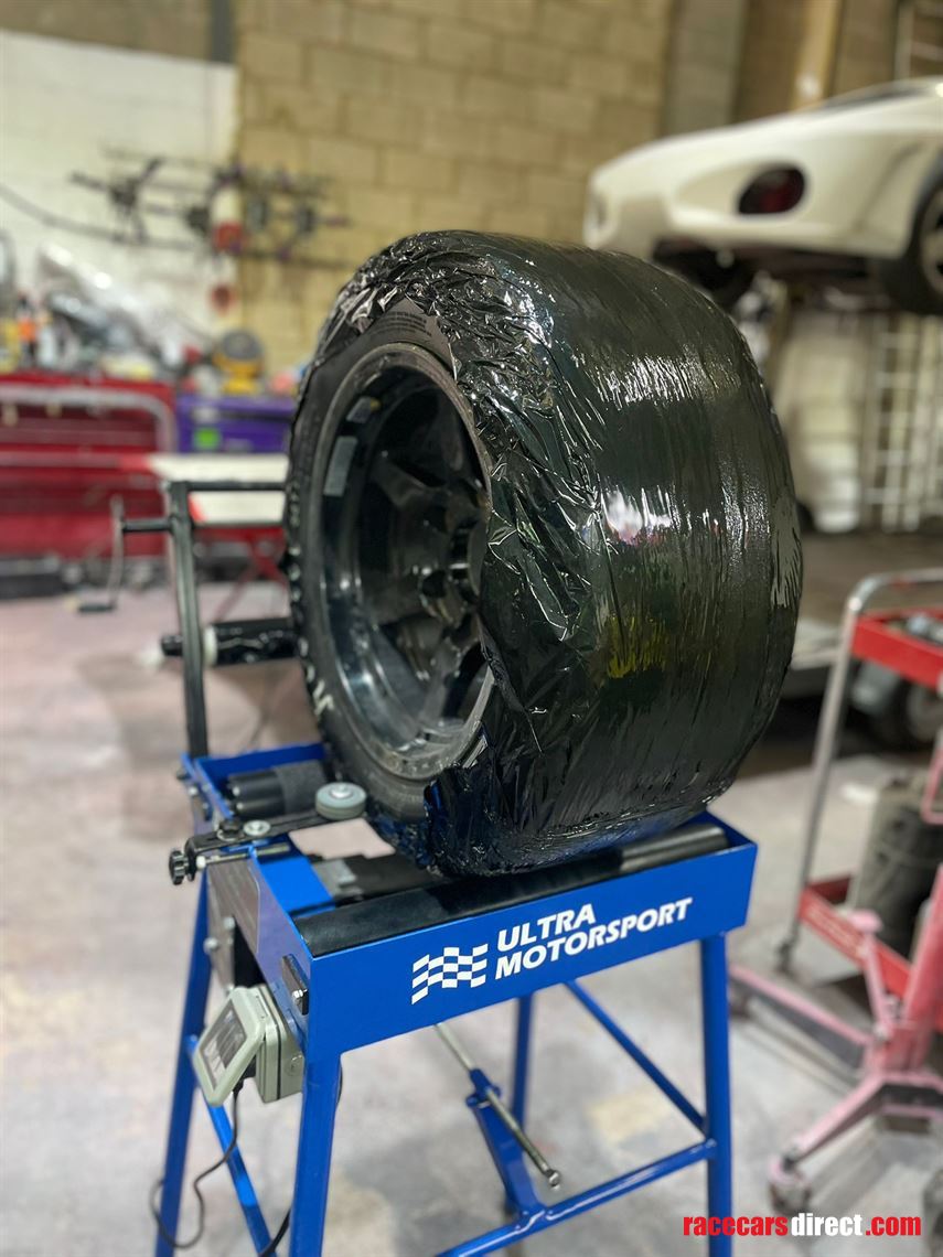 tyre-buffer-and-cleaning