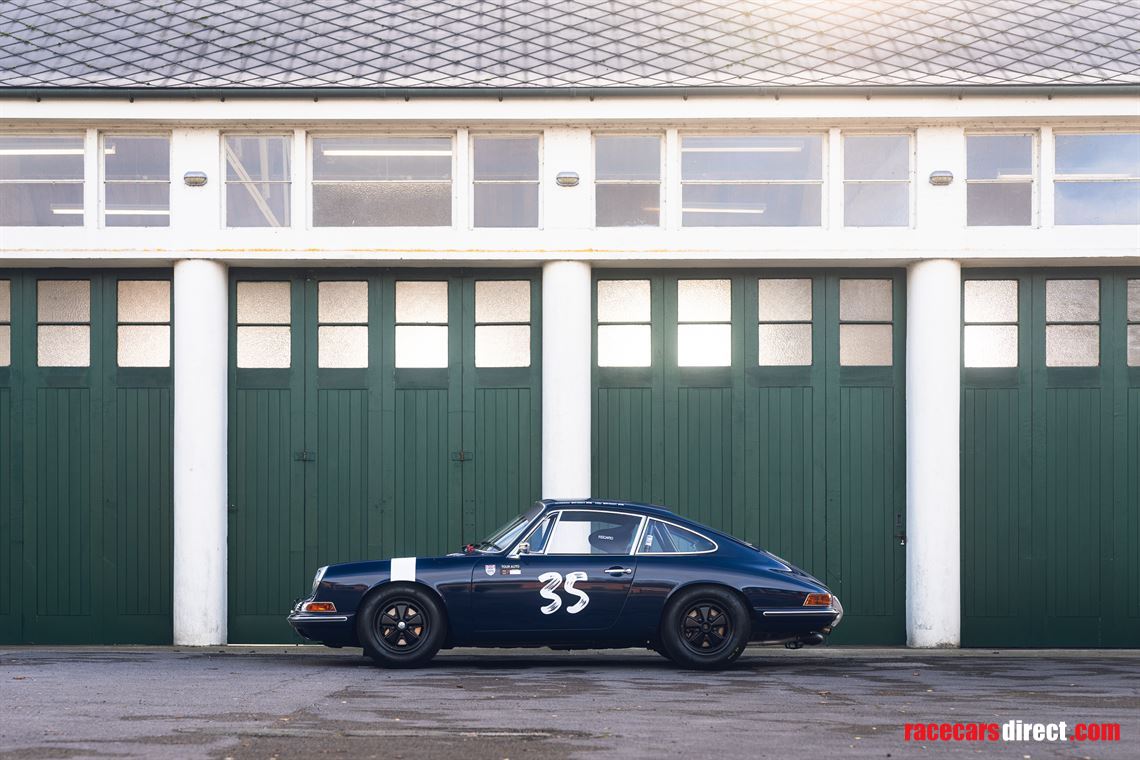 1965-porsche-911-race-car