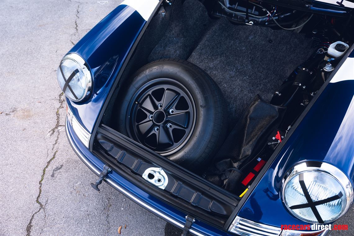 1965-porsche-911-race-car