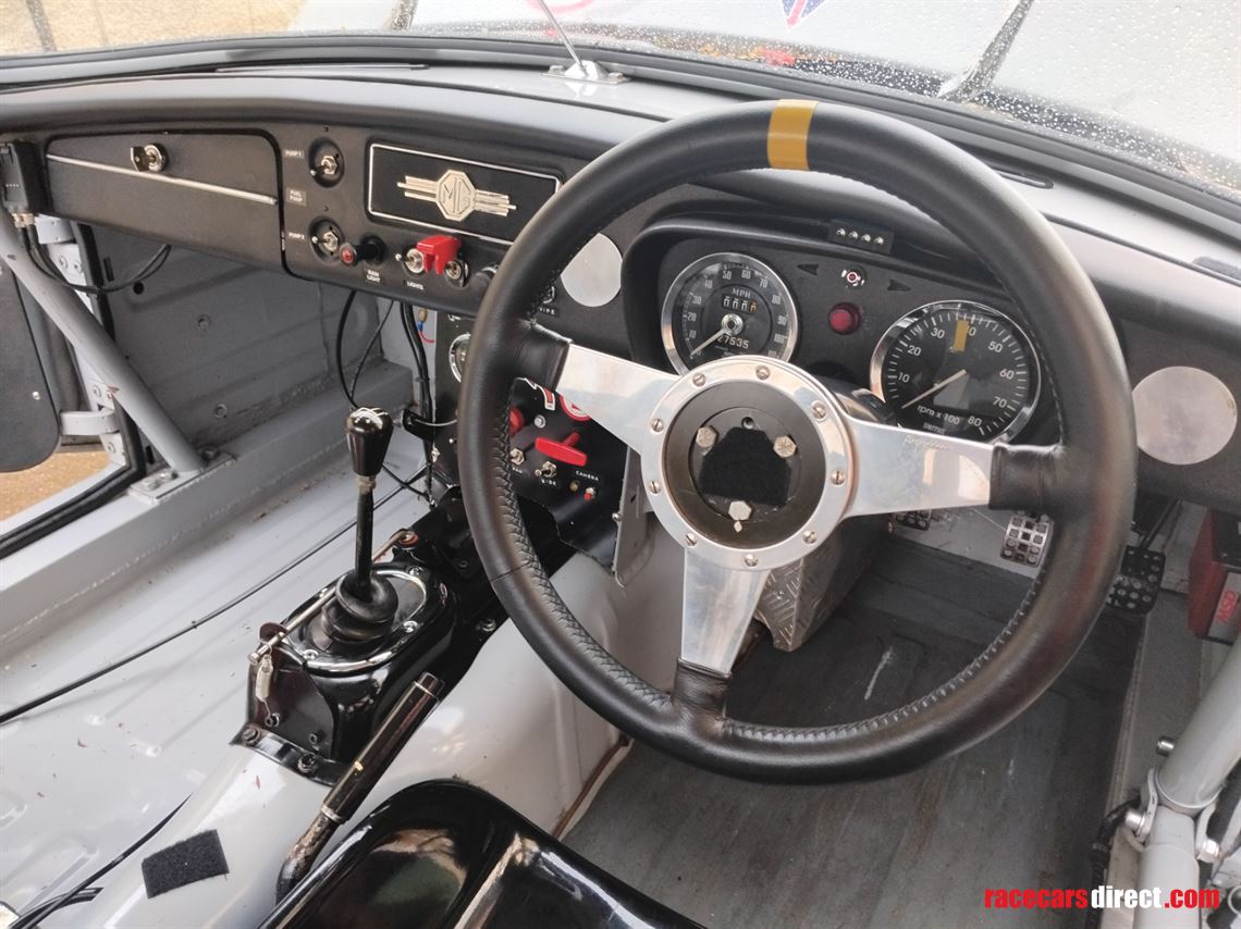 1965-fia-specification-mgb-roadster