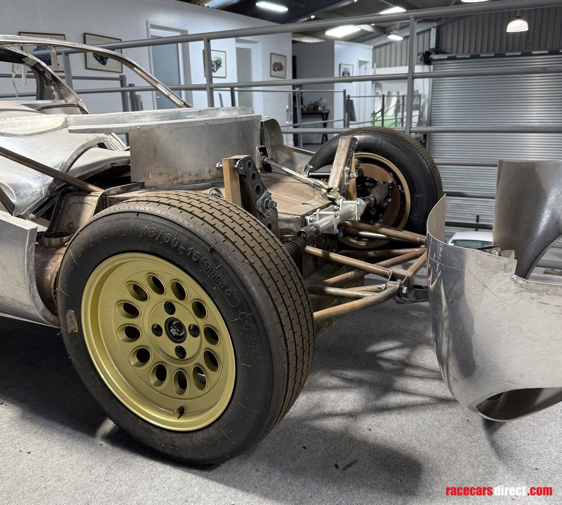 alfa-romeo-tipo-33-prototype-replica