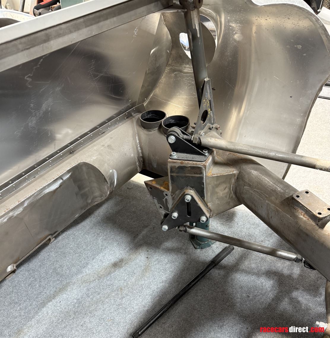 alfa-romeo-tipo-33-prototype-replica