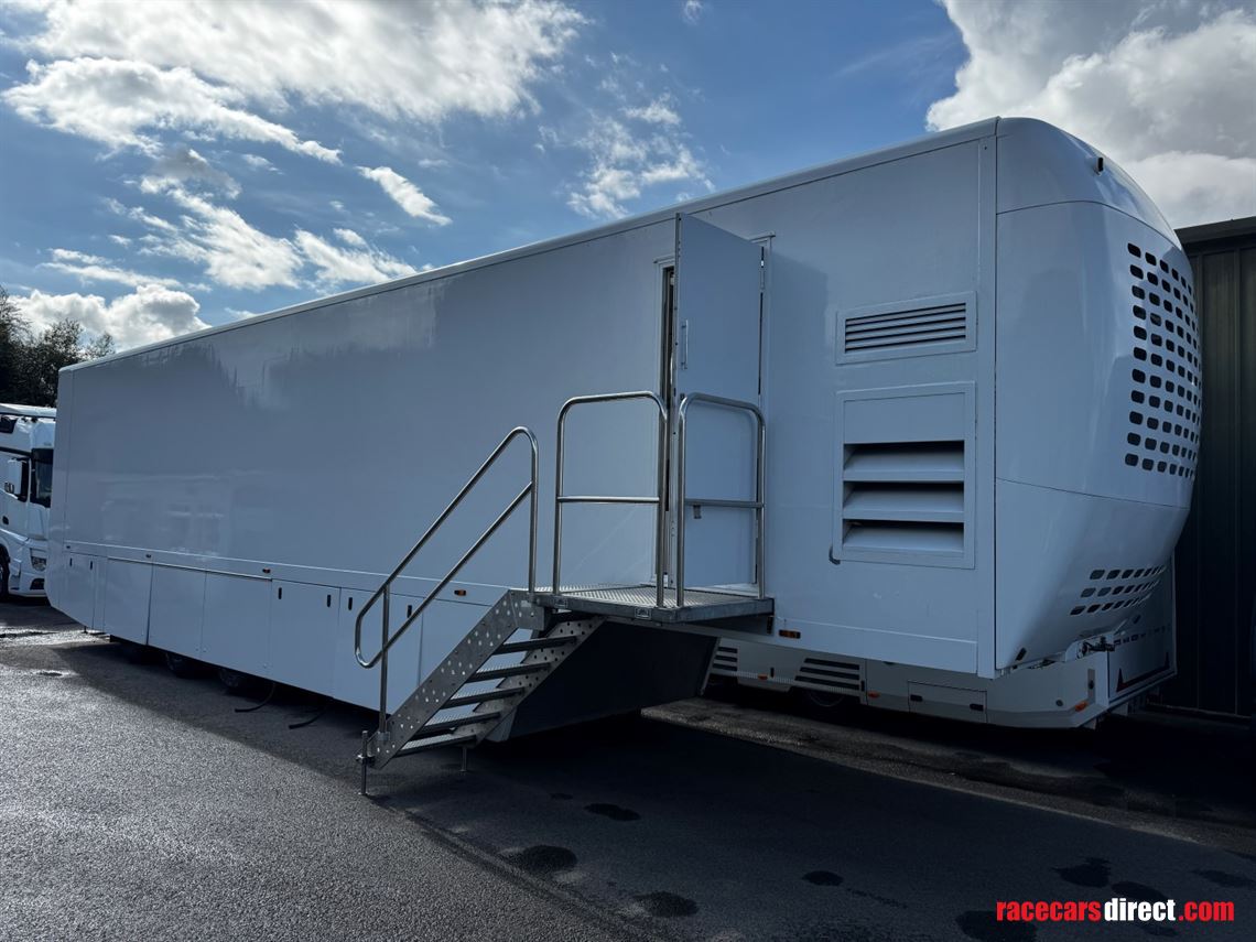 2-car-transporter-with-office