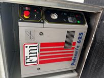 2-car-transporter-with-office