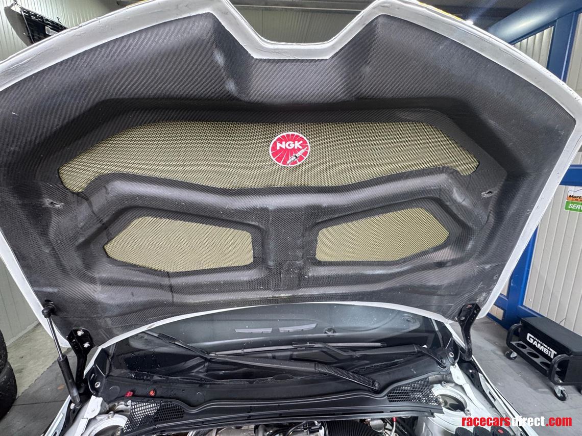 renault-clio-4-cup-endurance-ft3ohlinsairjack