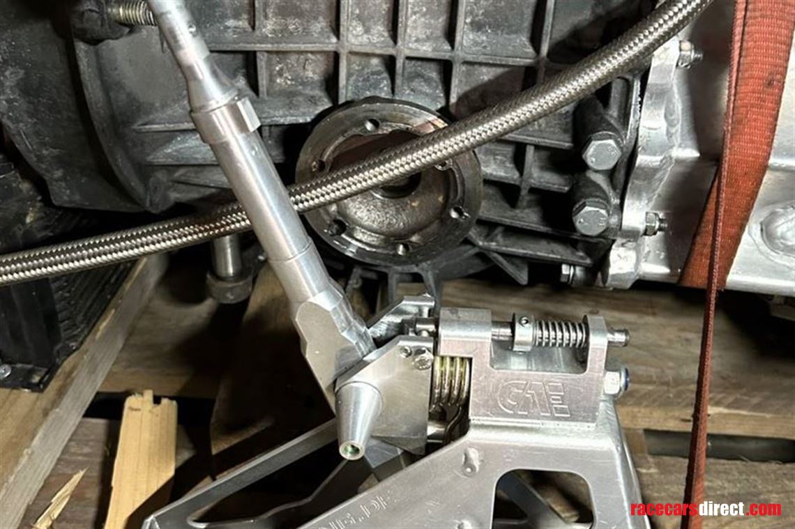 Racecarsdirect.com - Sequential Gearbox