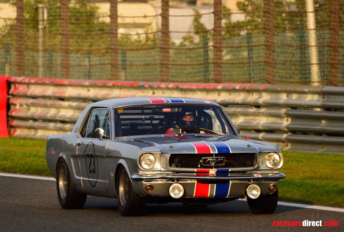 fia-ford-mustang-notchback