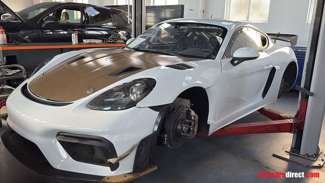 porsche-gt4-rs-clubsport