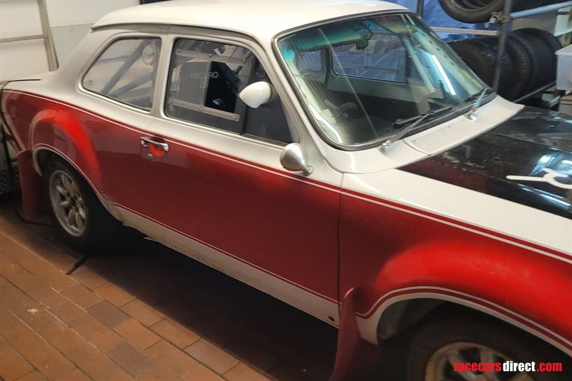 ford-escort-mk1-1700-gr4-rally-car-made-by-fo