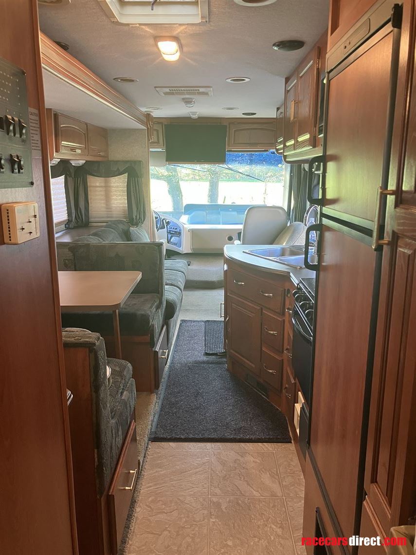 38-ft-coachman-miranda-motorhome-29k-one-owne