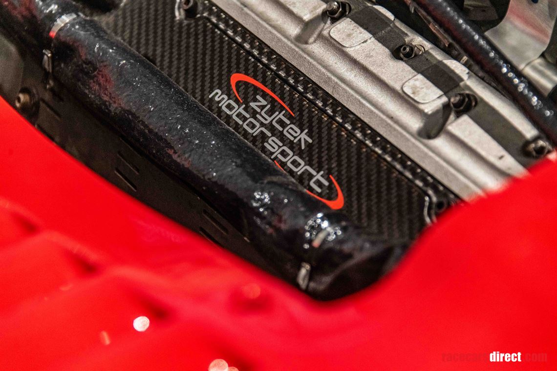 sold-lola-a1gp-autogp---screaming-v8-track-we