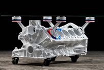 bmw-v10-engine-table