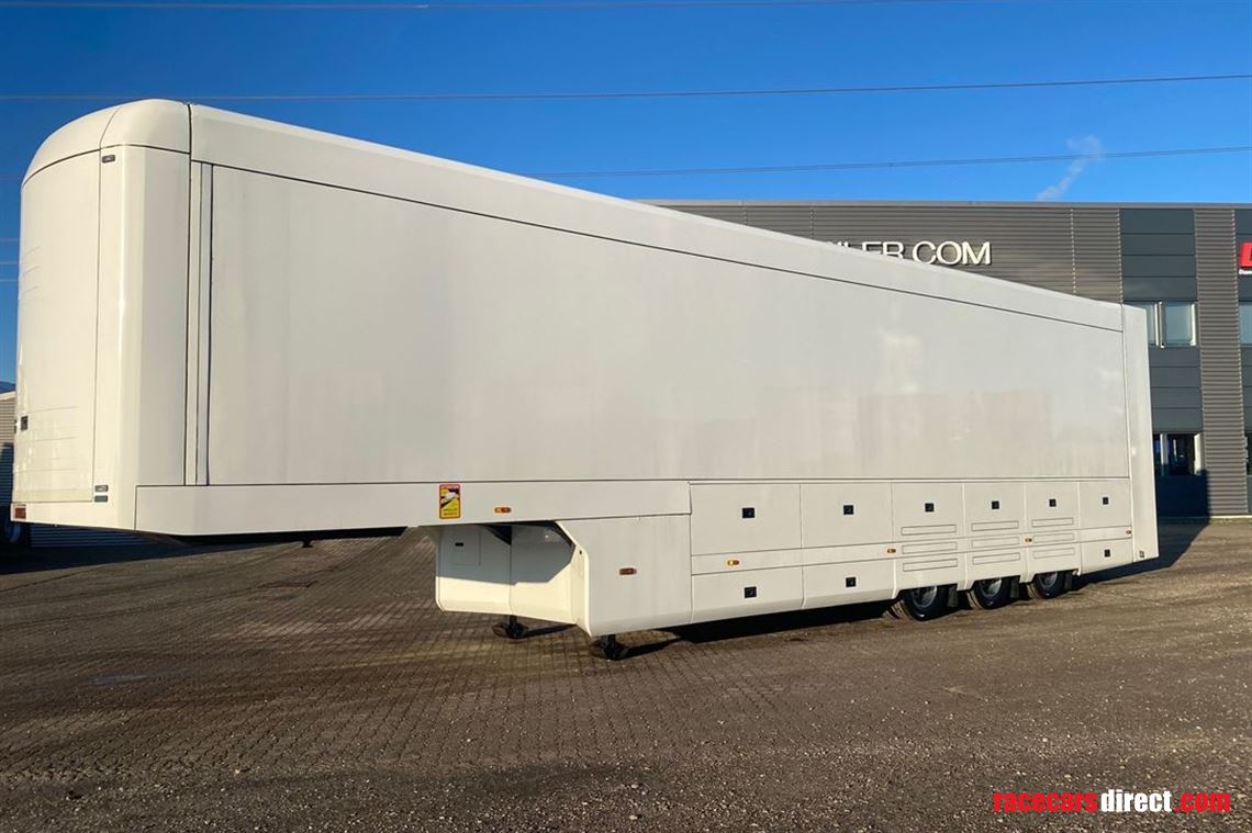 2-x-ex-toyota-le-mans-team-schuler-trailer