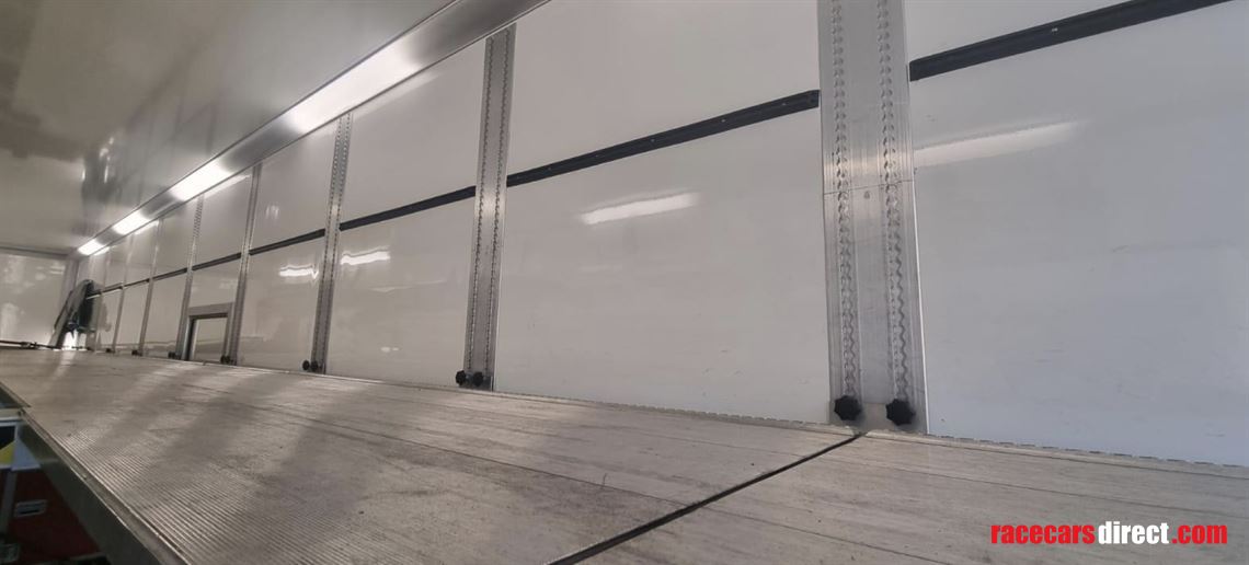 schuler---gt-and-touring-cars-race-trailer