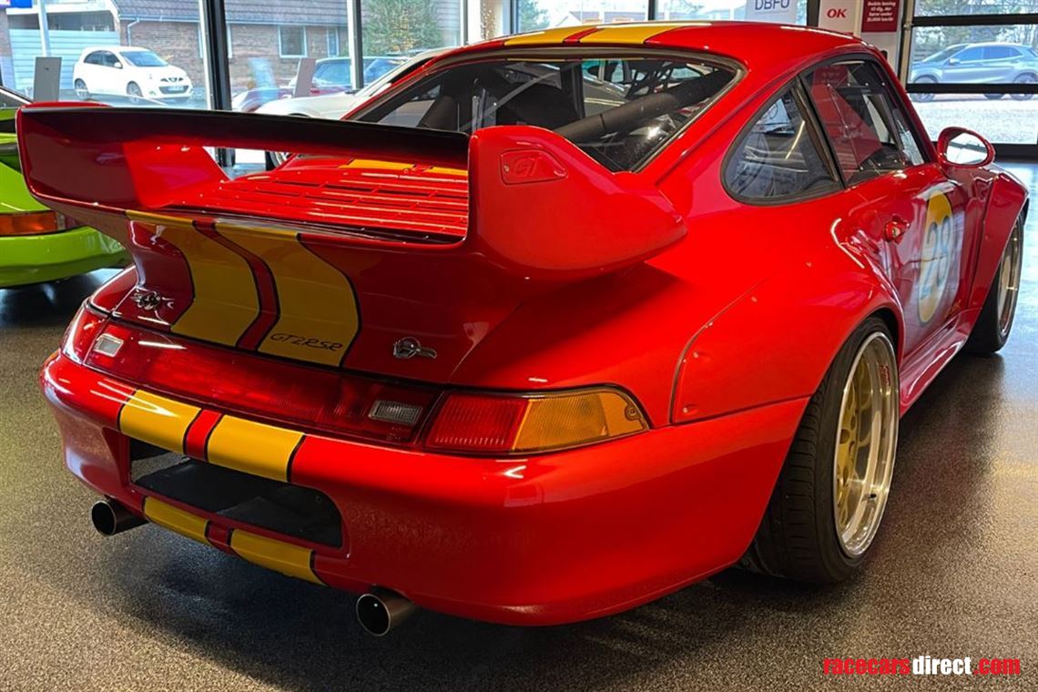 porsche-964993-gt2-rsr