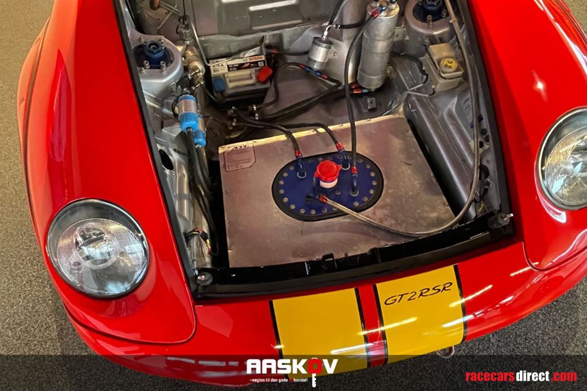 porsche-964993-gt2-rsr