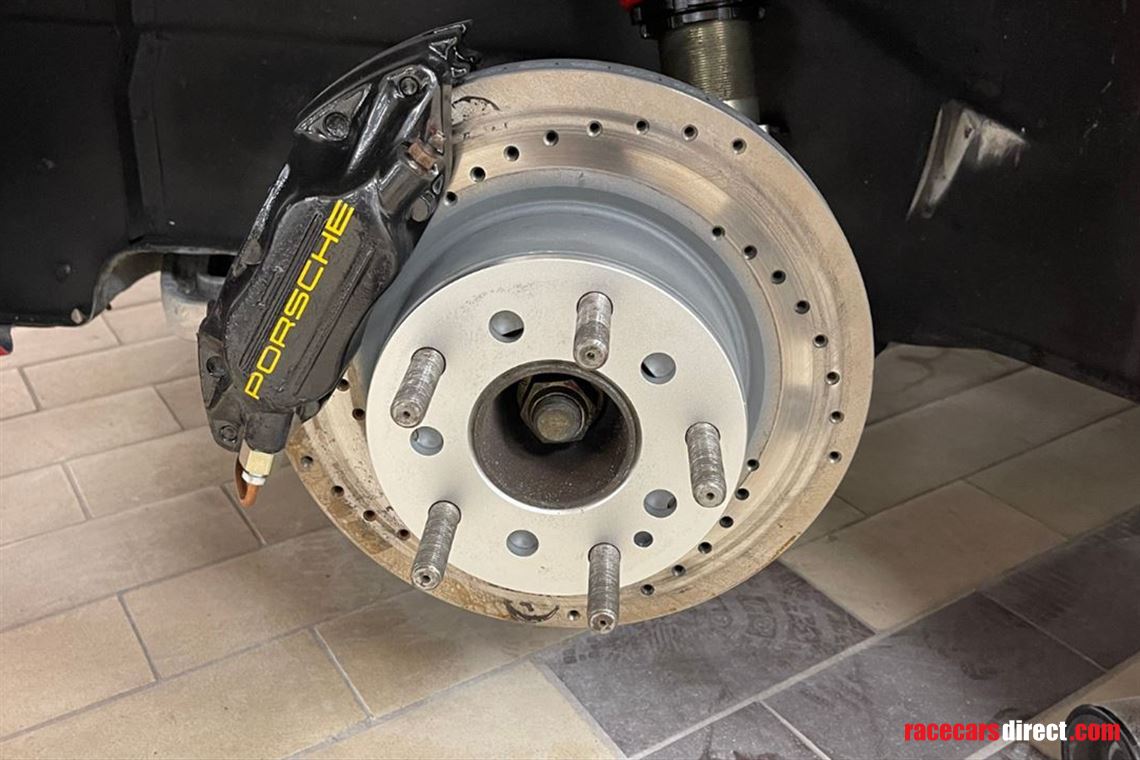 porsche-964993-gt2-rsr