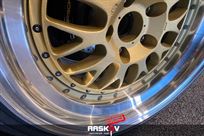 porsche-964993-gt2-rsr