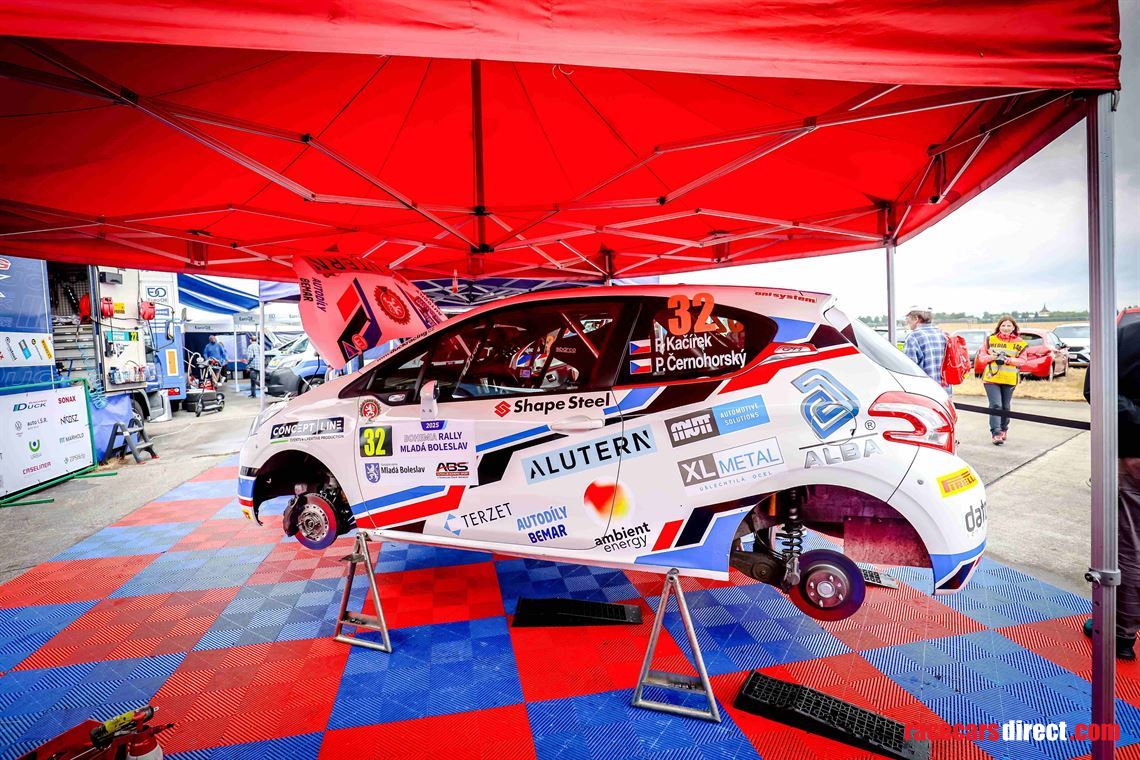 Racecarsdirect.com - Peugeot 208 R2