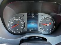 fully-enclosed-car-transporter-2020-mercedes