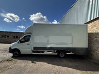 fully-enclosed-car-transporter-2020-mercedes