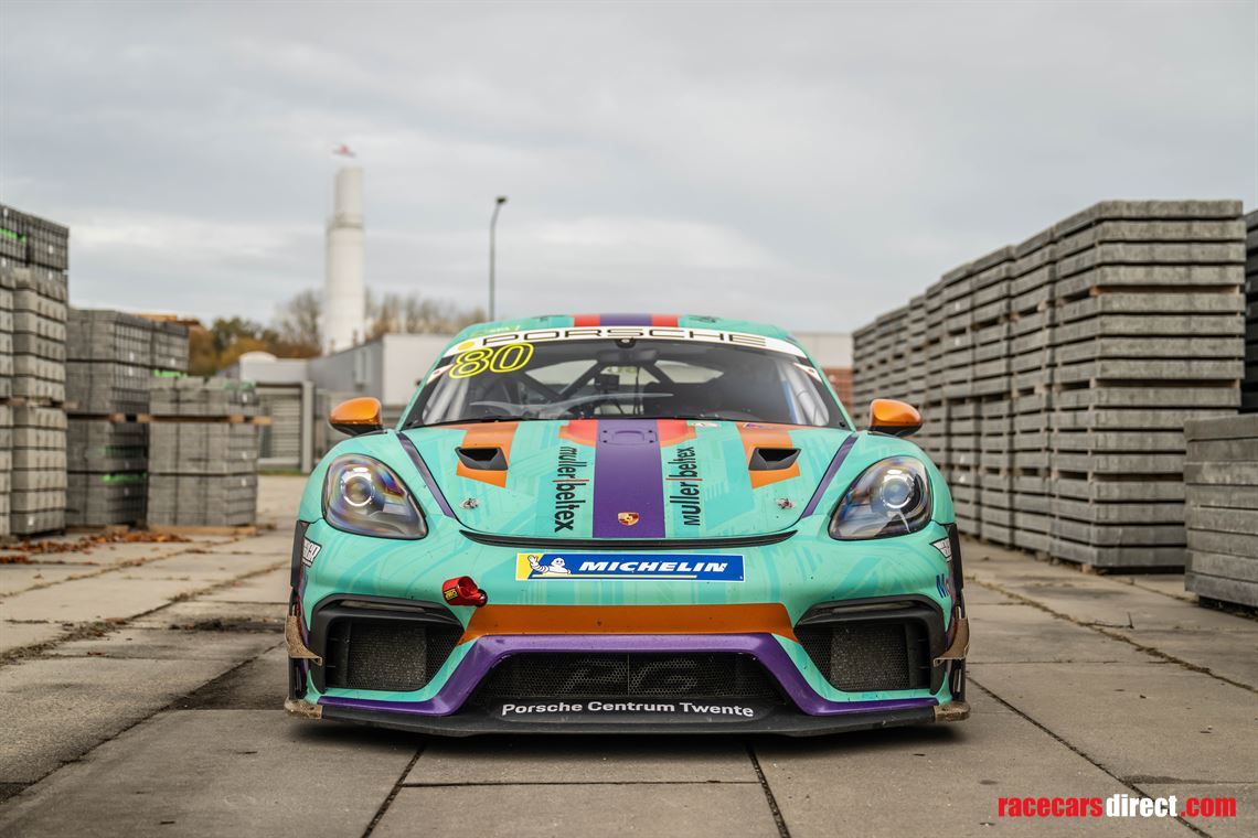 porsche-cayman-718-gt4-rs