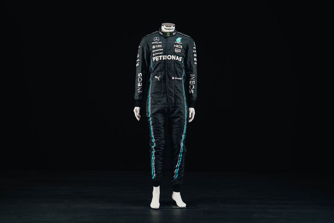 george-russel-2023-mercedes-suit