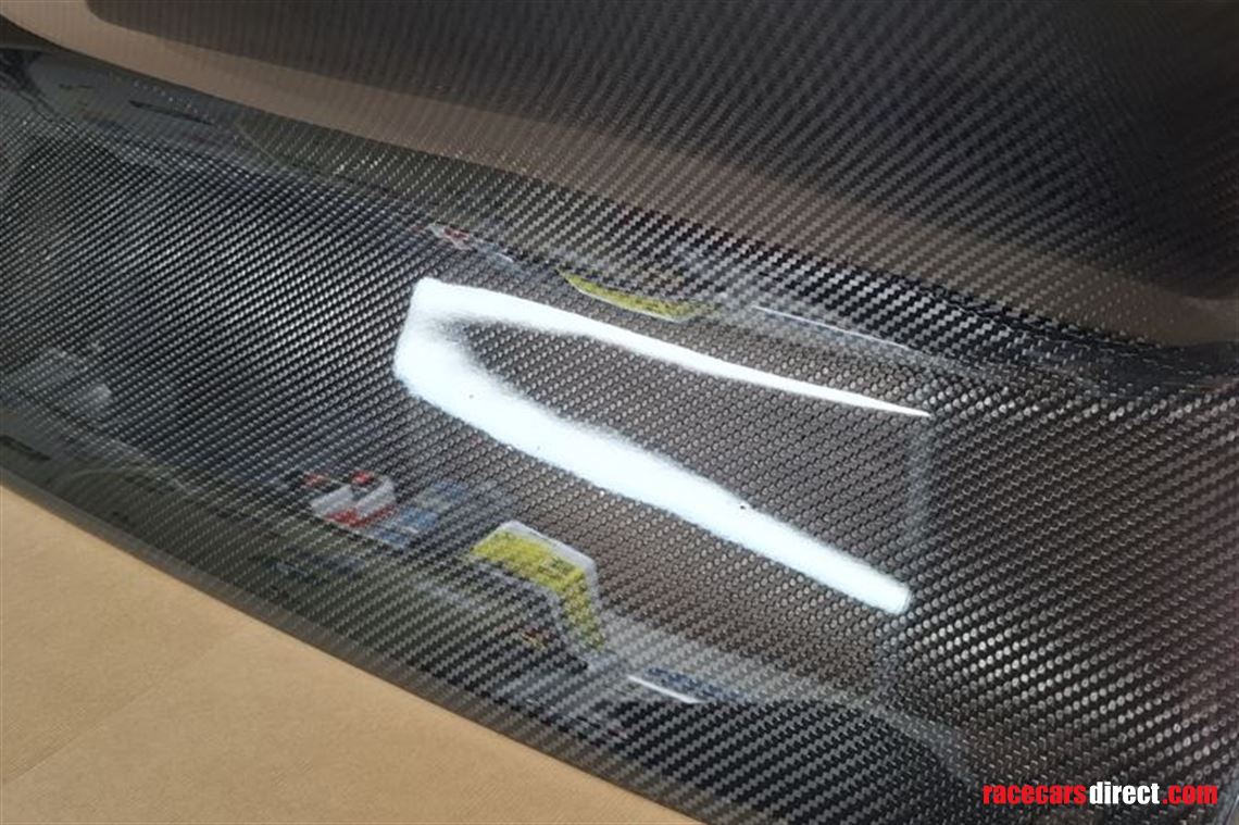 porsche-911-full-carbon-fibre-duck-tail-boot