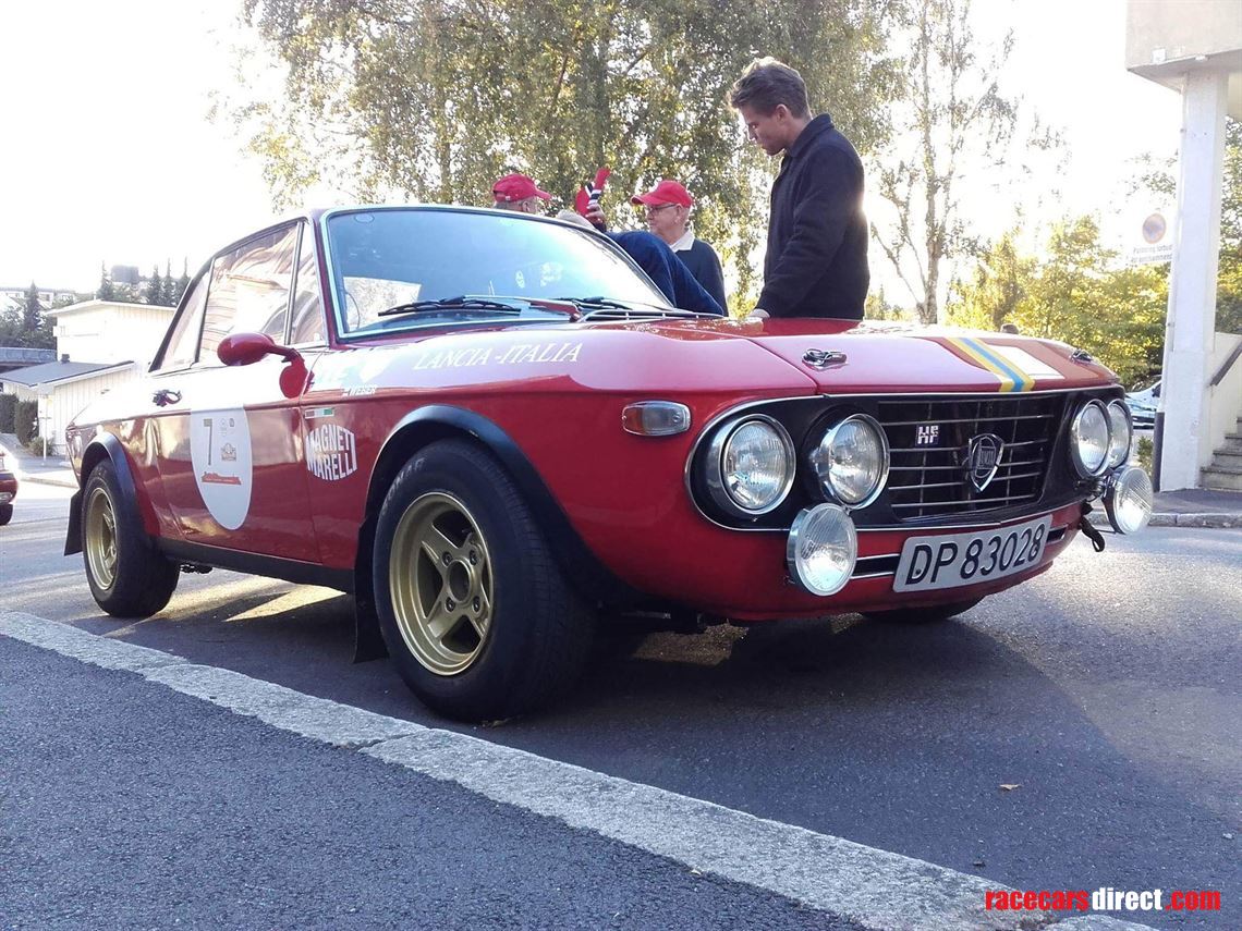lancia-fulvia-race-car