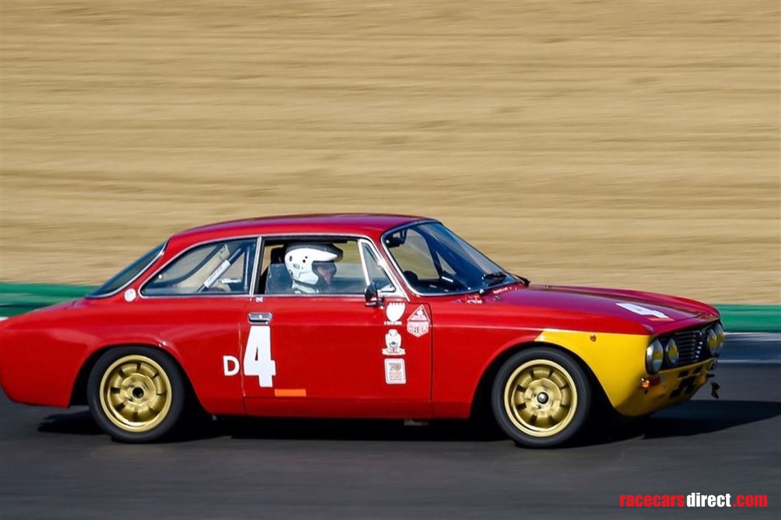 1974-alfa-romeo-2000-gtv-race-car-rhd