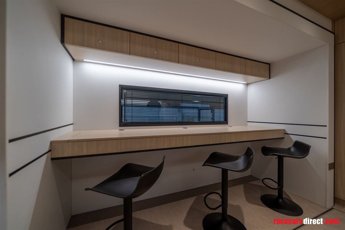 pro-series-race-trailer-by-stella-works