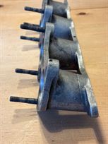 weber-carburettor-manifold