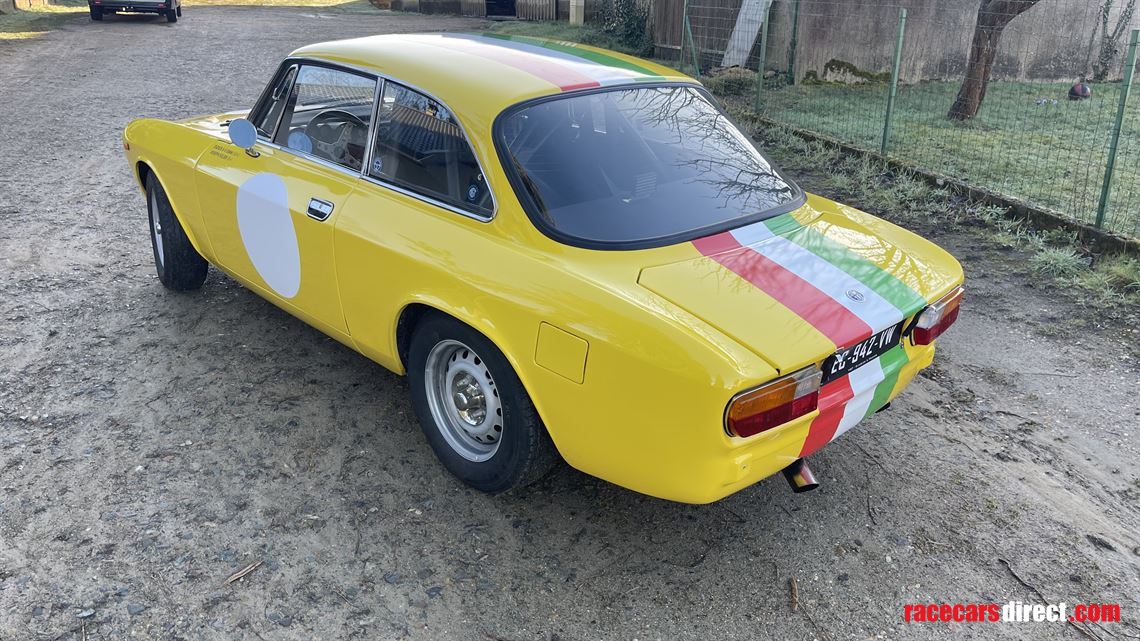 alfa-romeo-2000-gt-bertone