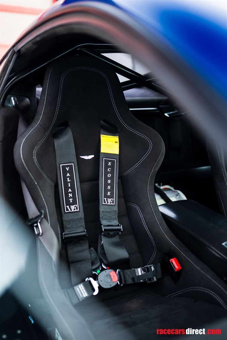 aston-martin-v8-vantage---clubsport