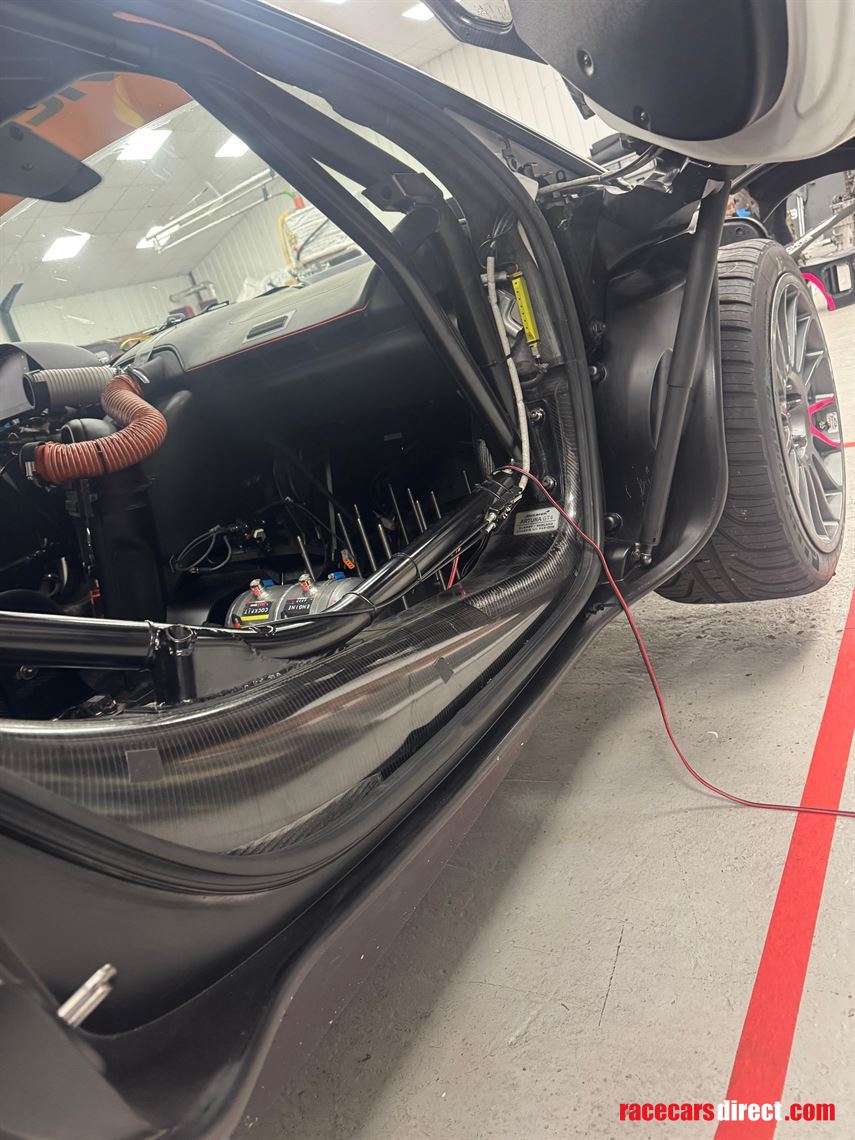 mclaren-trophy-artura-evo