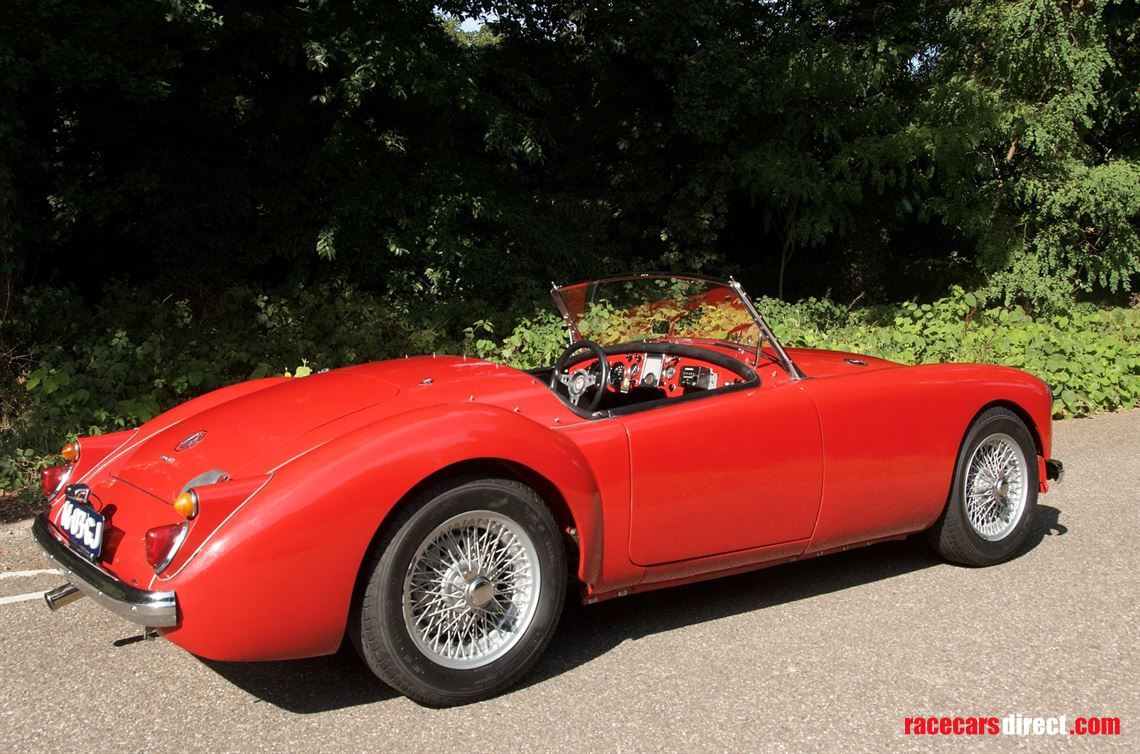 1962-mga-rallyracefast-road