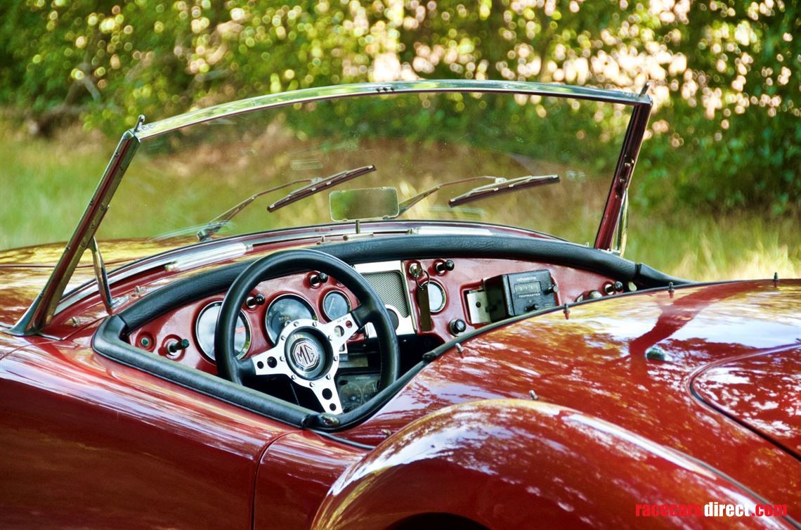 1962-mga-rallyracefast-road