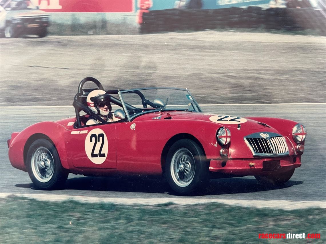 1962-mga-rallyracefast-road
