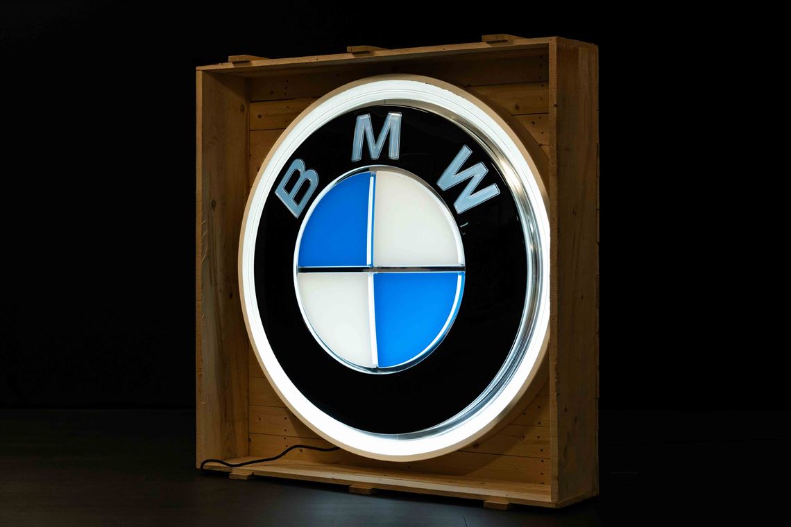 bmw-orignal-sign
