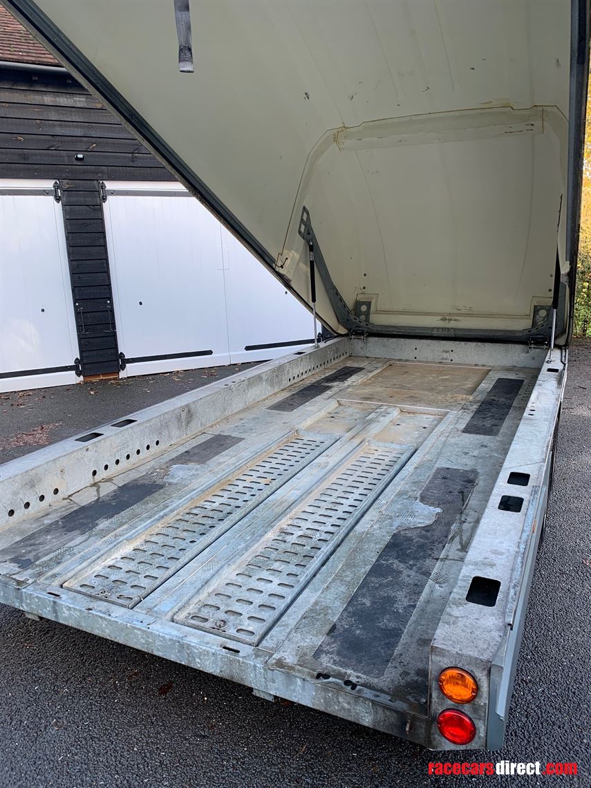 brain-james-race-shuttle-3