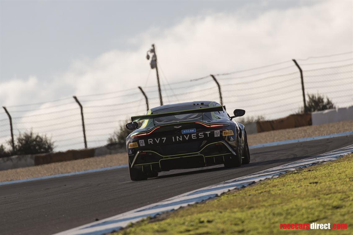 2023-aston-martin-vantage-gt4-17a