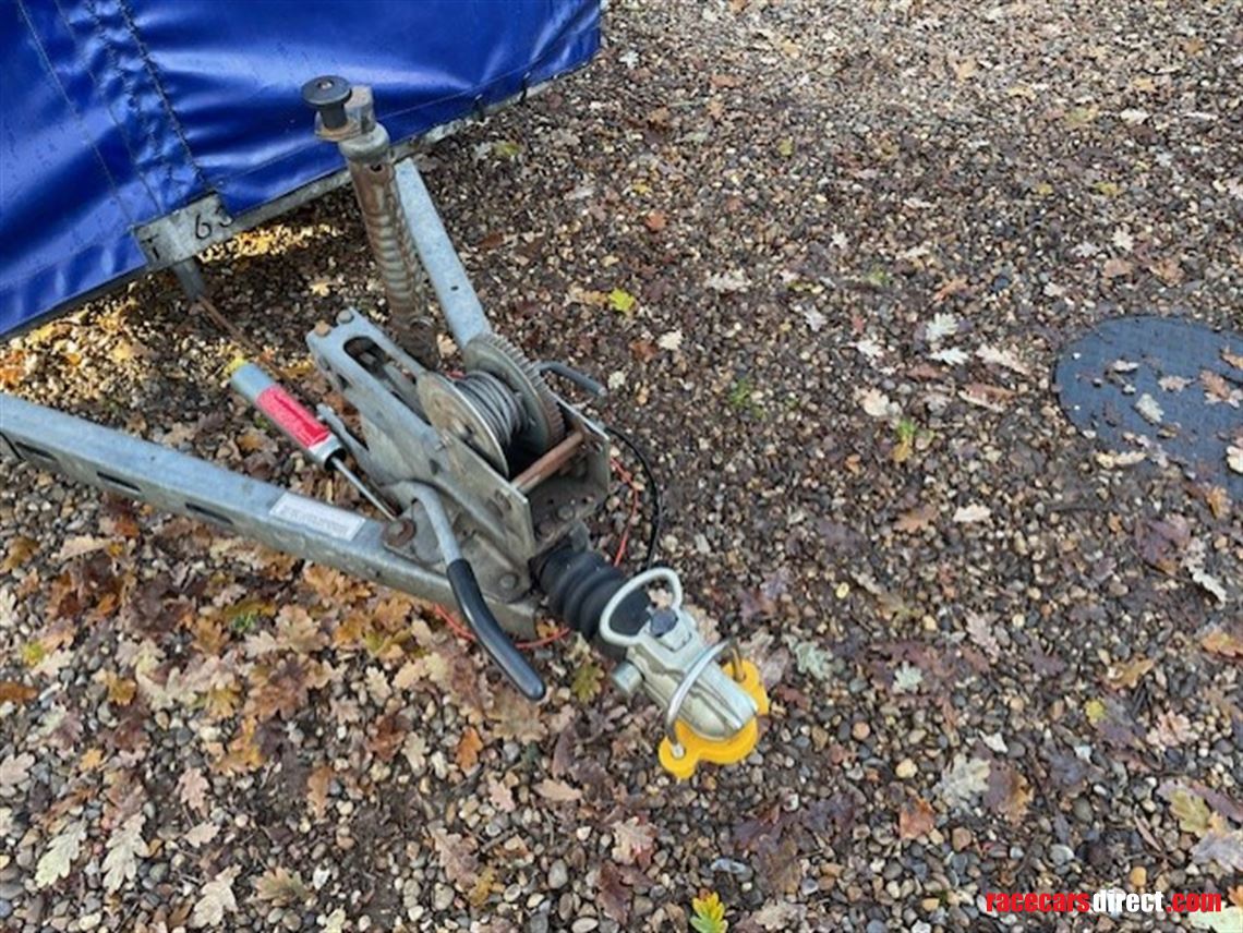 brian-jamesprg-race-car-trailer